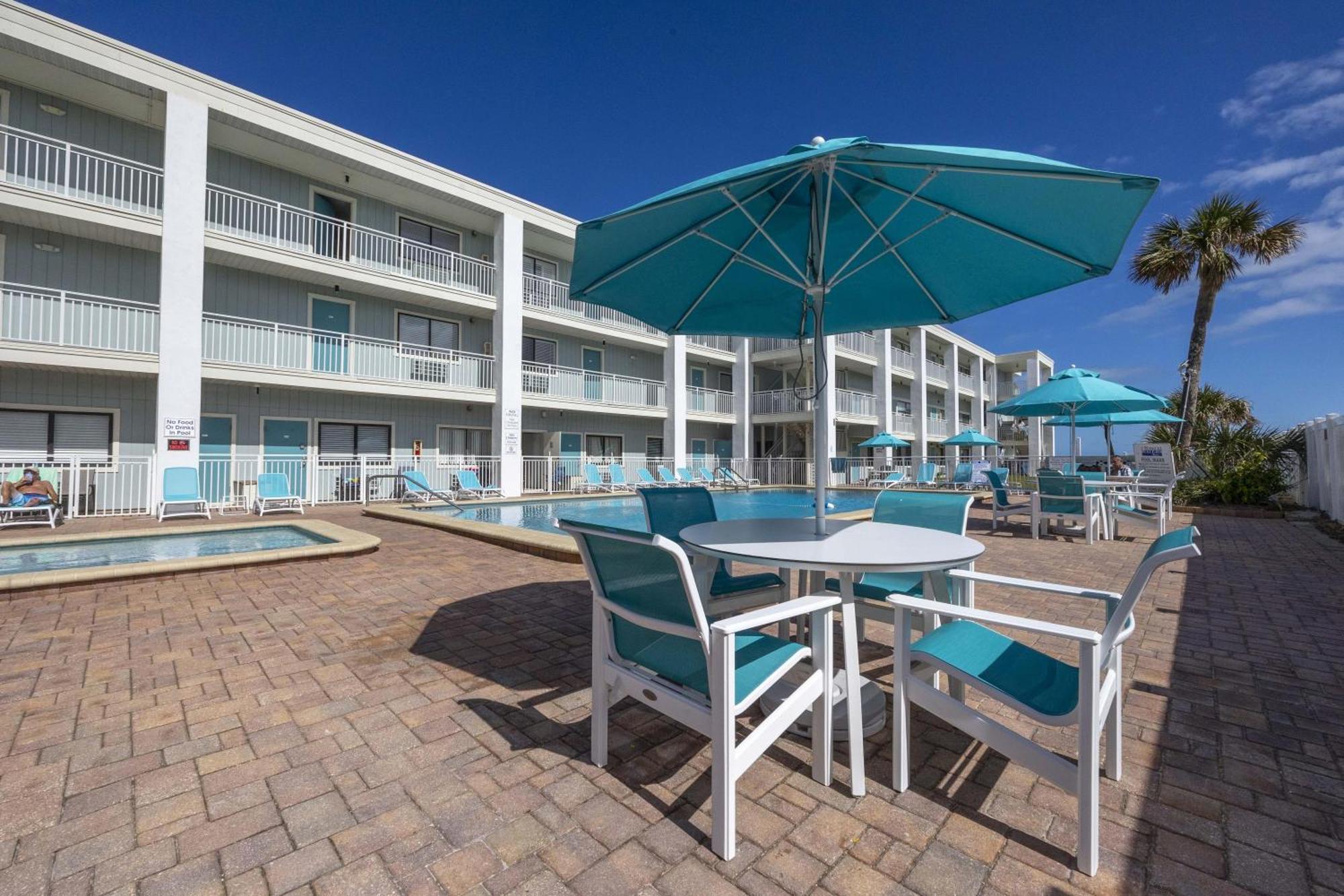 Coastal Waters 107 - A Studio Poolside Retreat New Smyrna Beach Exterior photo