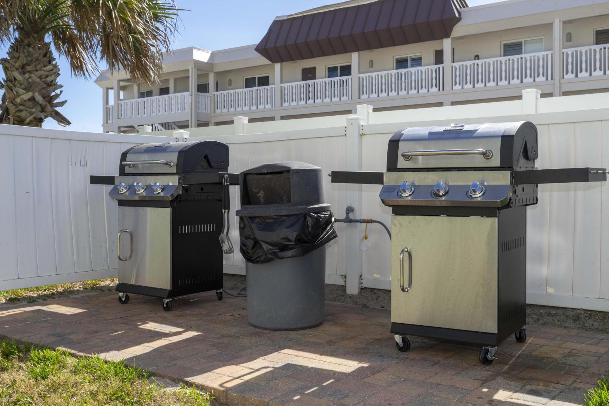 Coastal Waters 107 - A Studio Poolside Retreat New Smyrna Beach Exterior photo