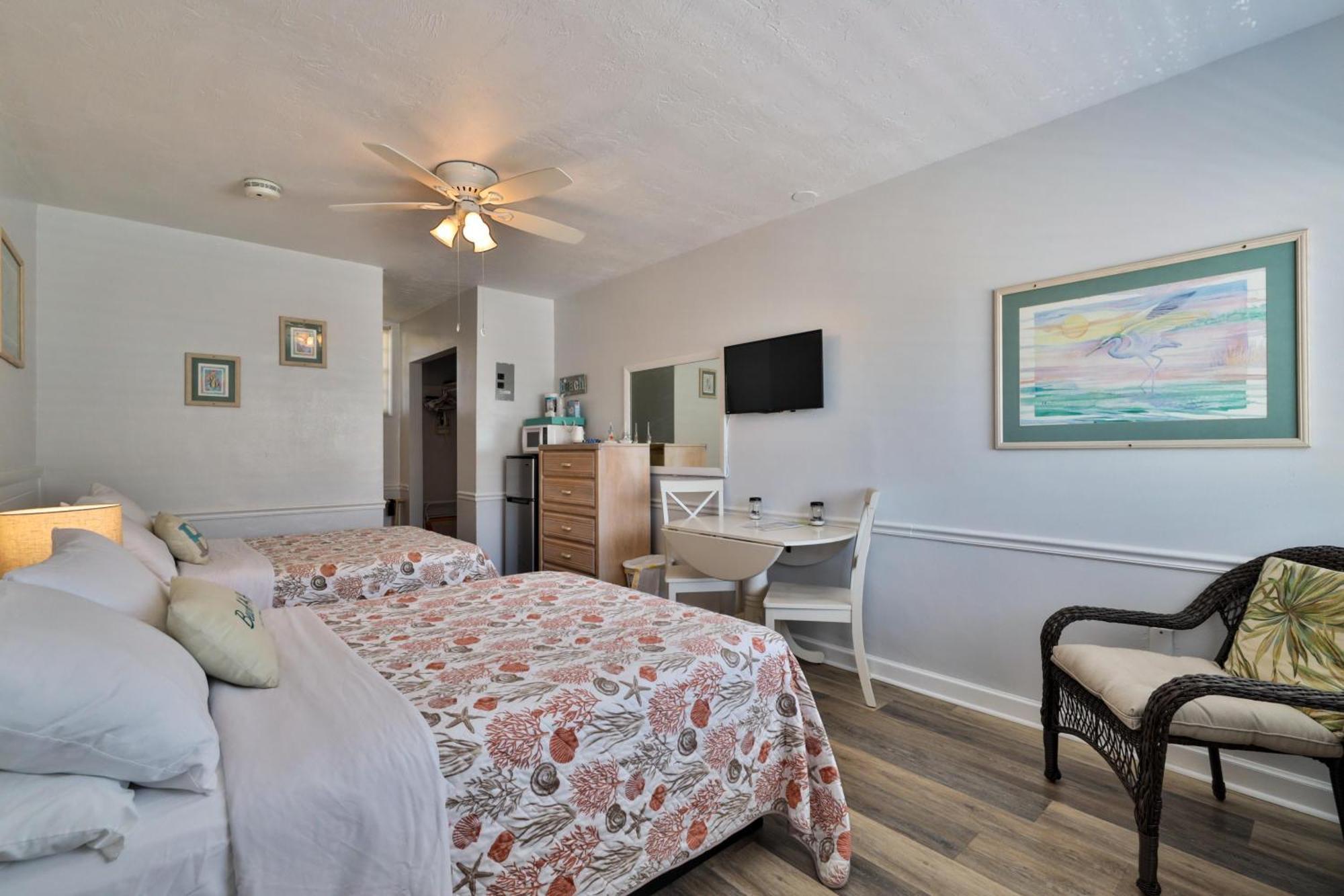 Coastal Waters 107 - A Studio Poolside Retreat New Smyrna Beach Exterior photo